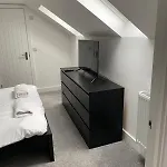 펜션 4 Bedroom In Frampton *