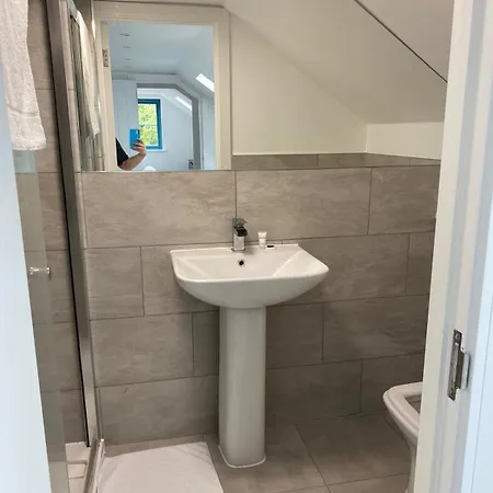 Holiday home 4 Bedroom In Frampton Bristol