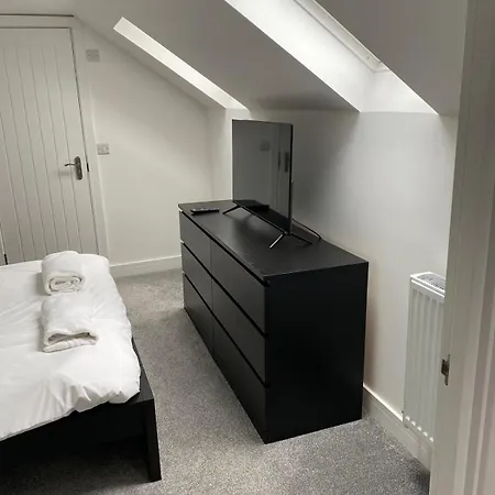 Holiday home 4 Bedroom In Frampton *