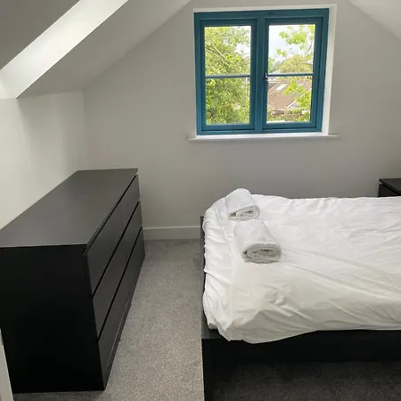 4 Bedroom In Frampton *