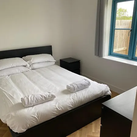 4 Bedroom In Frampton בית נופש