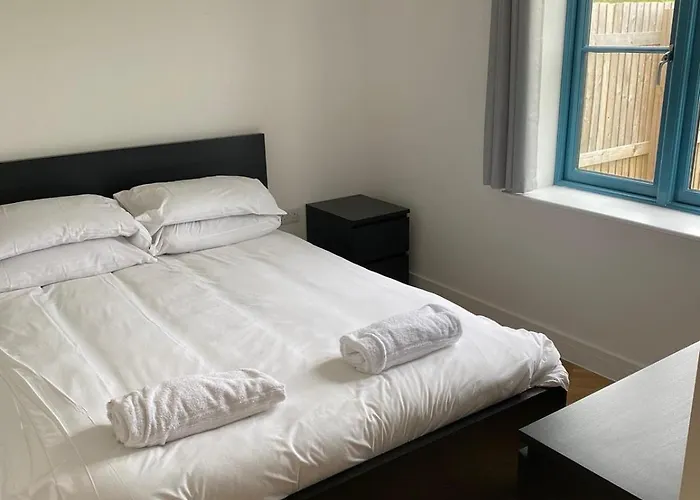 4 Bedroom In Frampton בית נופש